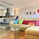 Warhol Apartment. Free Wifi 5G.