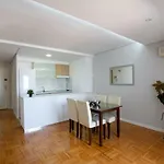 Light And Bright Apartment In Central Valencia