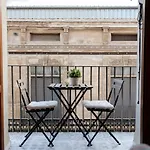 Serranos Apartment