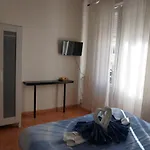 Namaste Rooms (Adults Only)