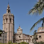 Travel Habitat Plaza De La Virgen