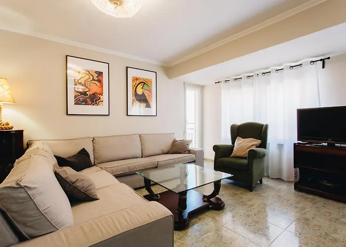 Exclusive 3 Bedroom Beach Apartment