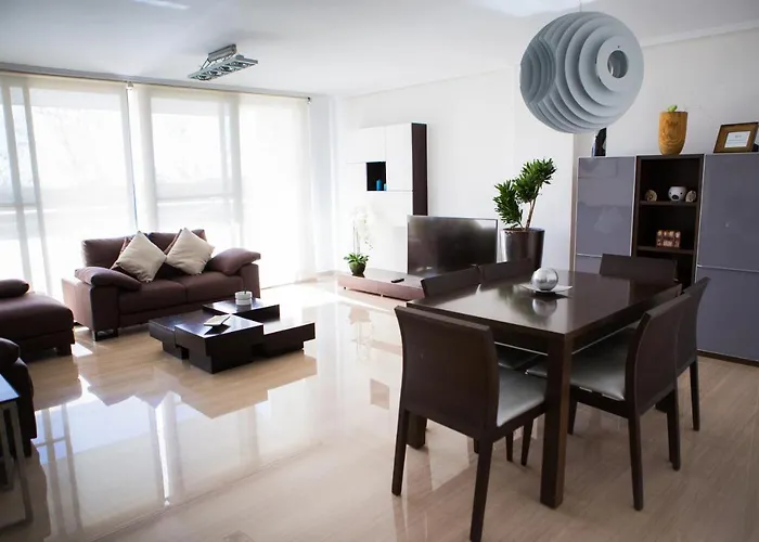 Art And Sciences View Luxury Apartment