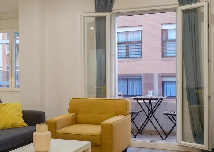 Bright, Brand New & Very Comfortable Apartment