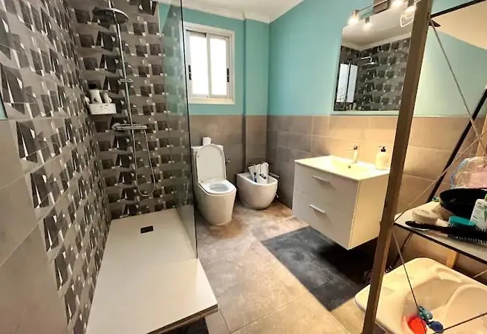 Comfortable Room - Habitacion Acogedora