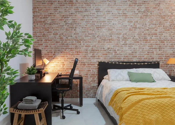 Digital Nomad Retreat 2 -Great Location Near Metro