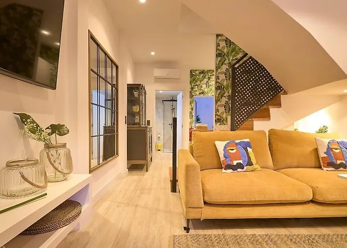 Cabanyal Boutique Beach House
