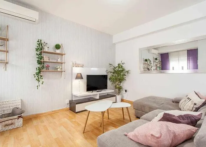 Chic Valencia Best Location