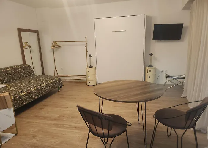 Emely Despacho Loft Port