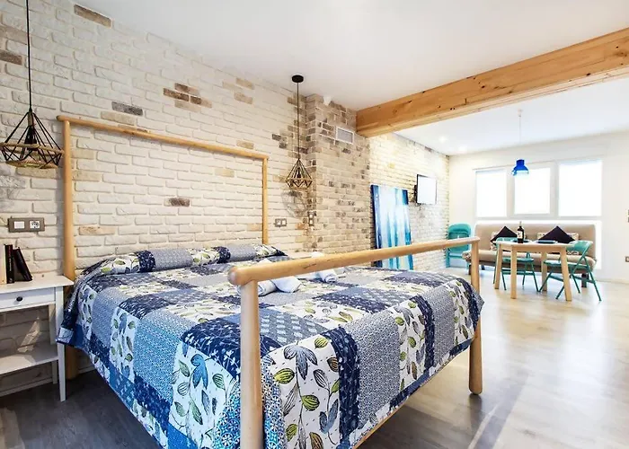 Chic Y Renovado Loft En La Playa