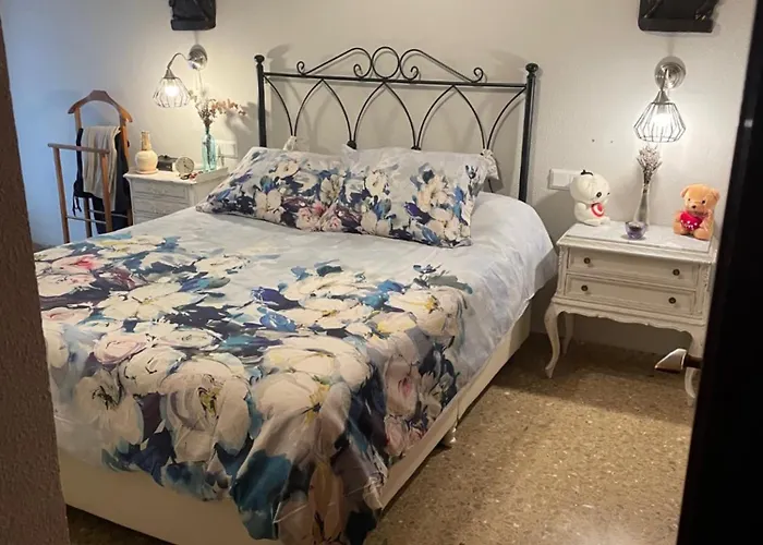 Habitacion Para Chica En Vivienda Compartida Con Anfitrion Hombre