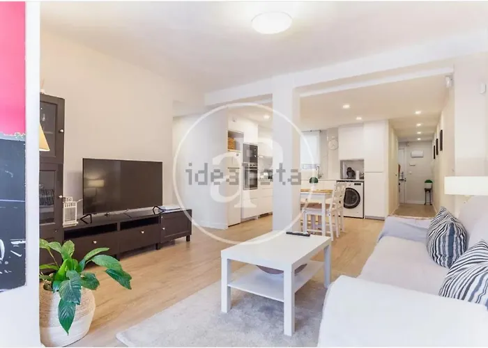 Estacion Central Family Home