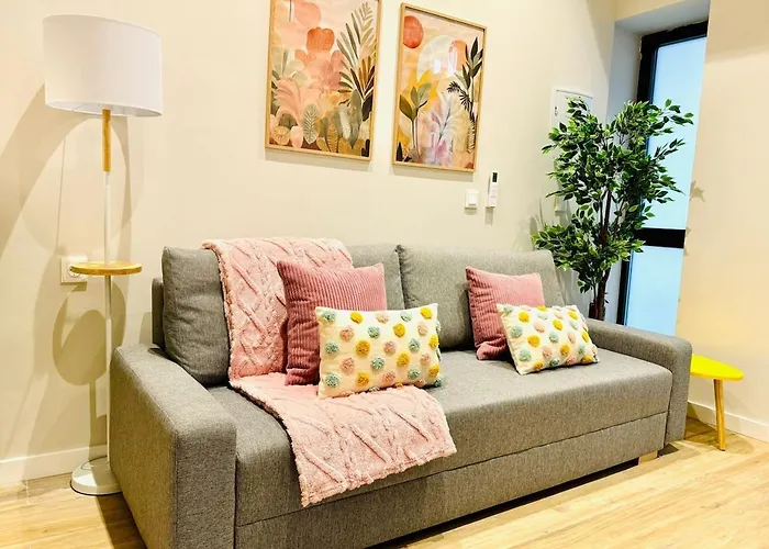 Cozy & Stylish Flat Close To Center