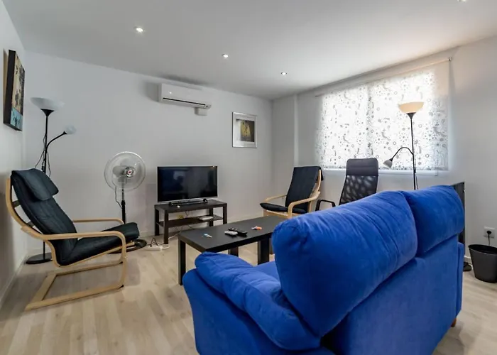Malvarossa Apartment Near Beach
