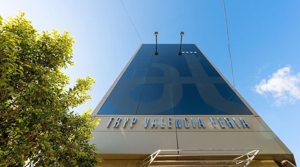 Port Feria Hotel
