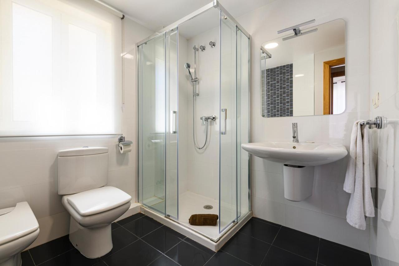 Apartment Balmes Market Mid-term *
