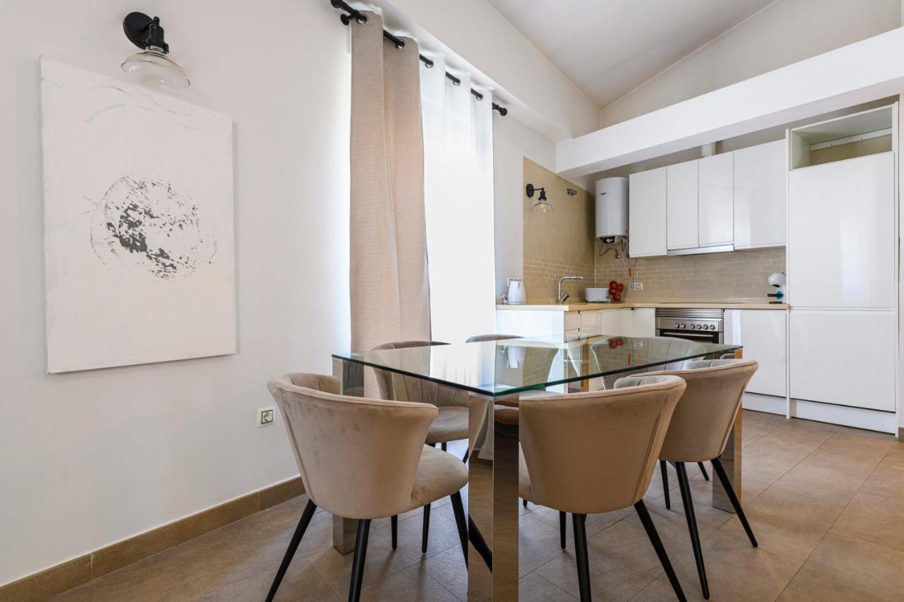 Apartment Balmes Market Mid-term Valencia