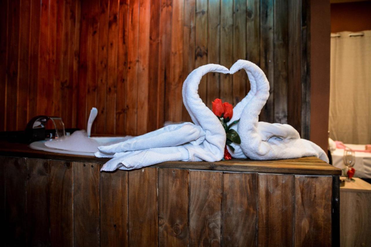 Pecalite Space Love hotel