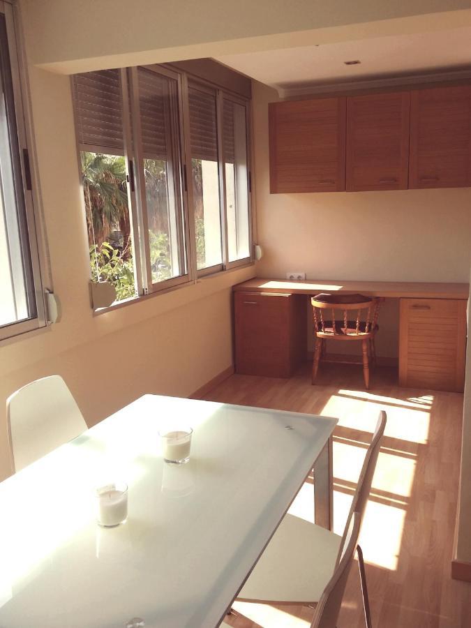 Lovely Three Bedroom Wifi Near Beach