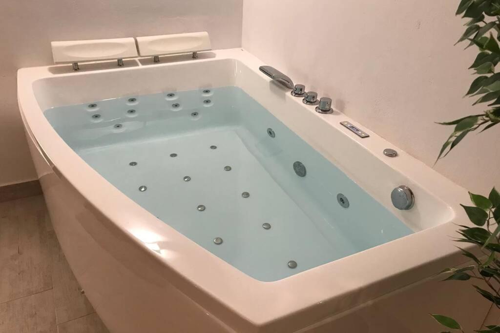 Apartamento With Jacuzzi Free Wifi *