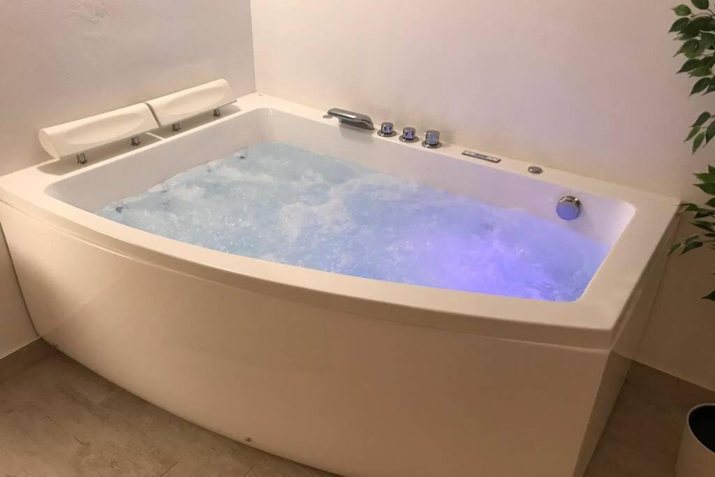 With Jacuzzi Free Wifi * Valencia
