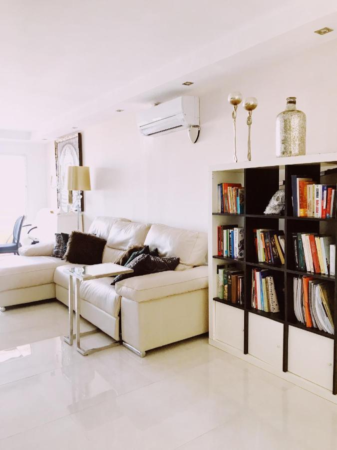 The White Apartment: Luxury, And Design *
