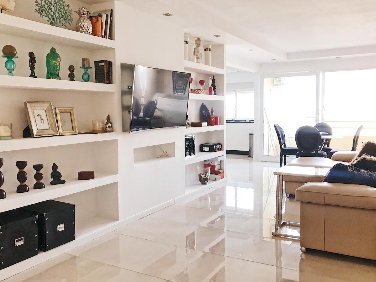 Apartamento The White Apartment: Luxury, And Design