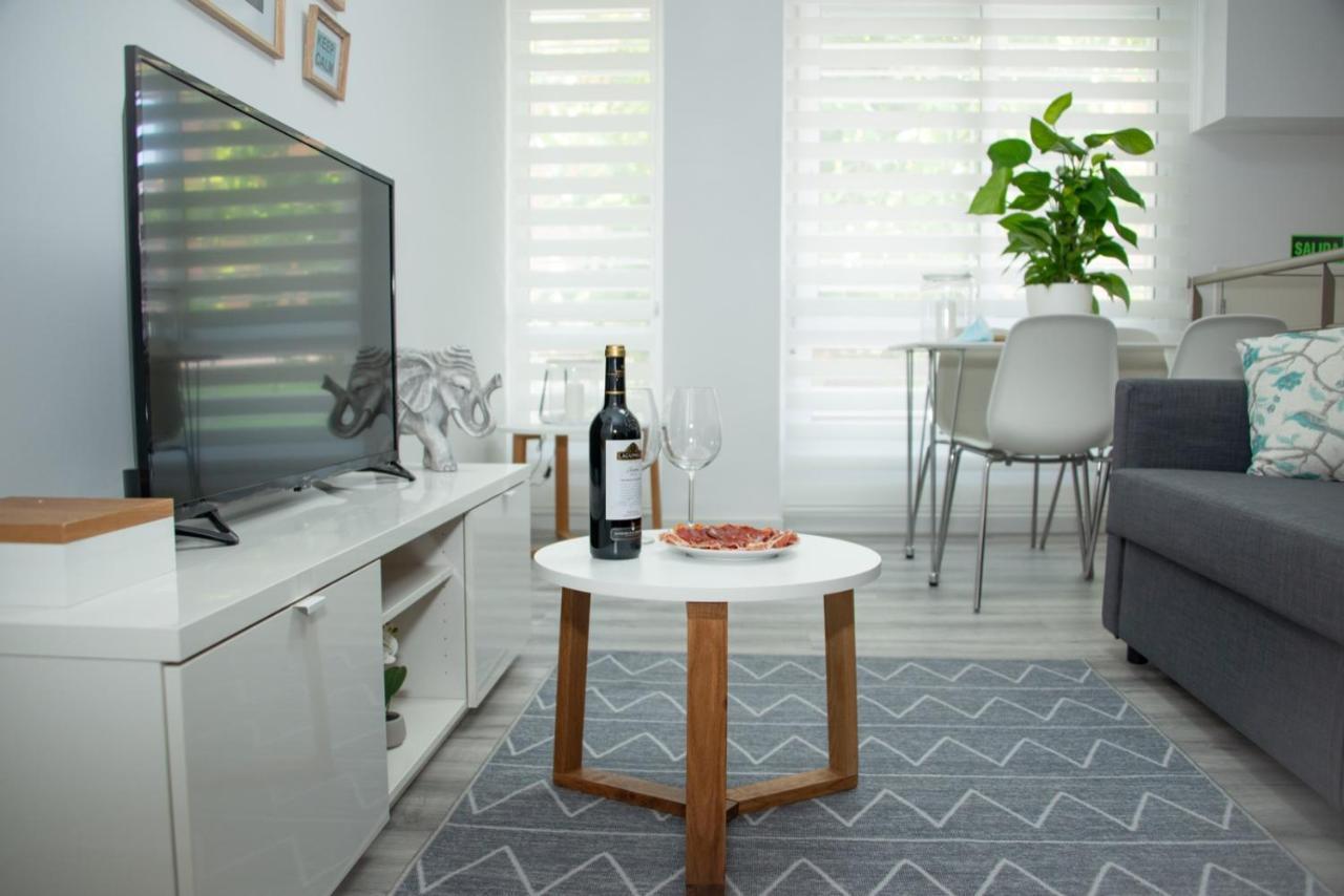 Soraya's Place - Chopín 4 *