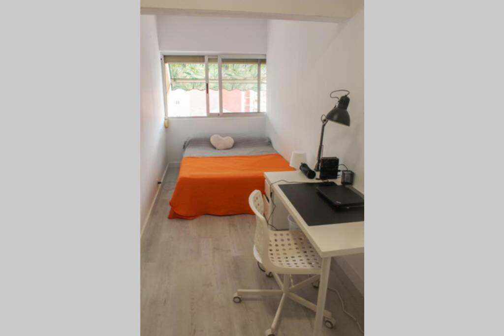 Piso Cerca Playa Todo Nuevo Ideal Familia Y Grupos . Actor A Apartment *