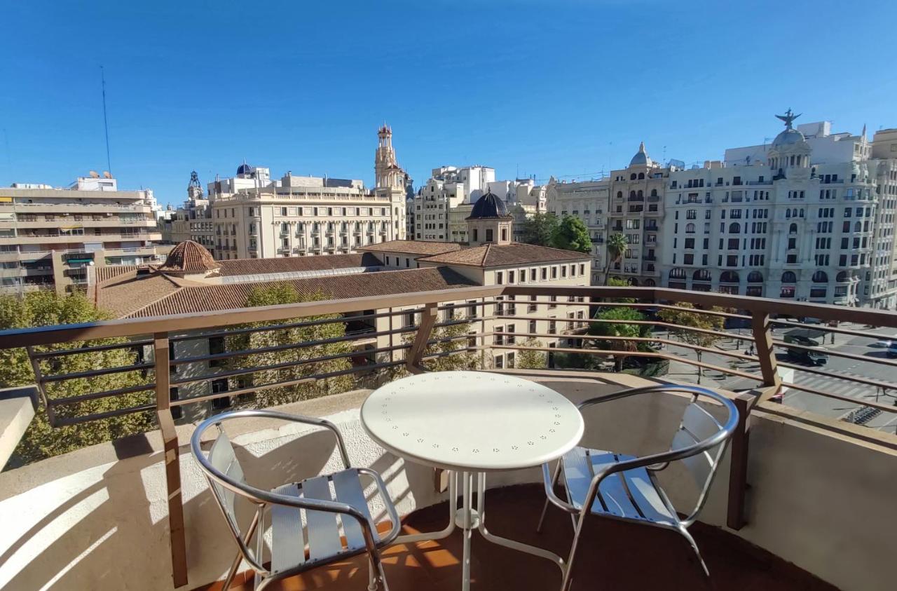 Sunny With Fantastic Terrace Views! Apartamento Valencia