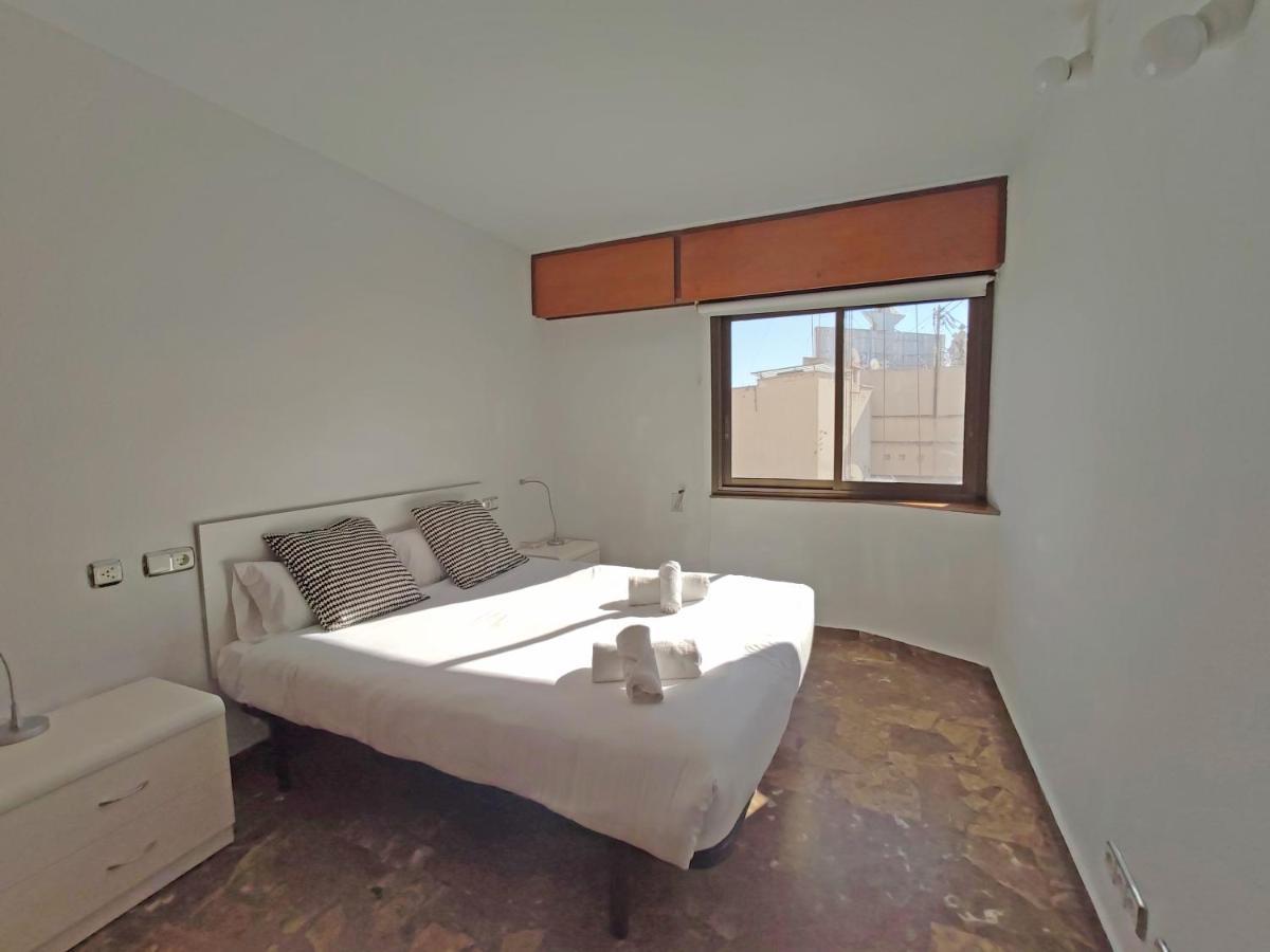 Sunny With Fantastic Terrace Views! Apartamento