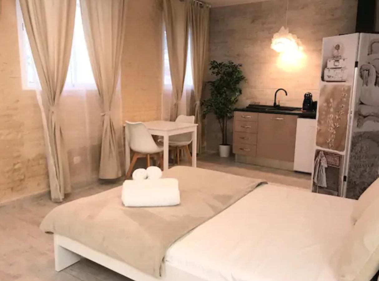 Cozy 67 Apartment *