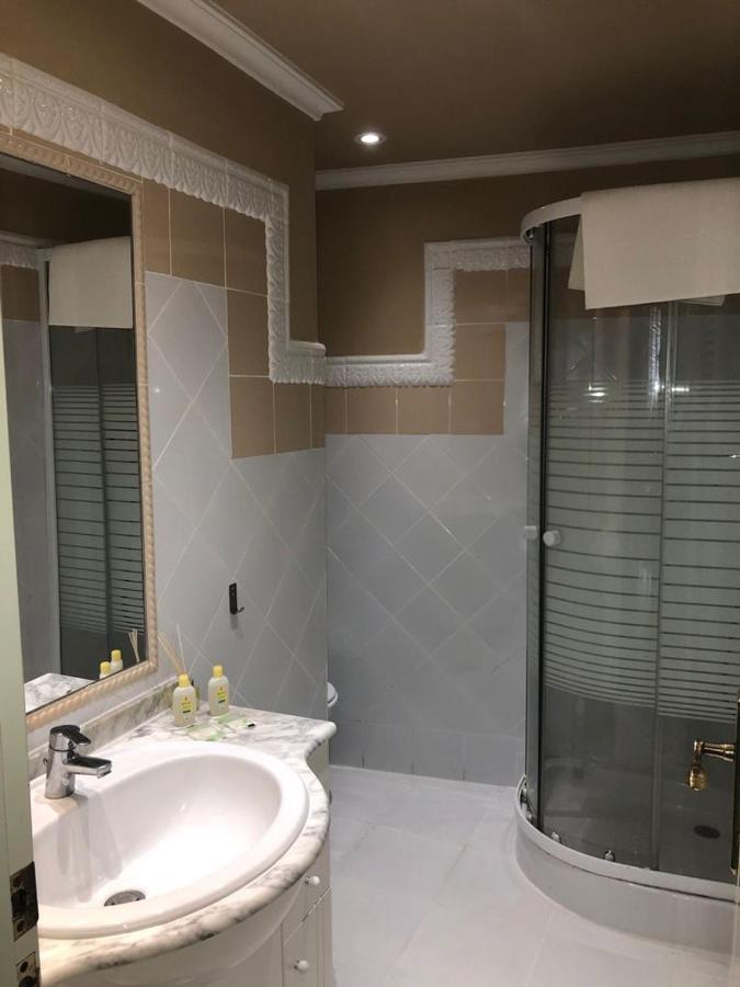Apartamento No Turistic Rental, Duplex Penthouse In The Historic Center, Valencia, Ideal For Those Looking To In The City For A Season, Including Professionals And Students *