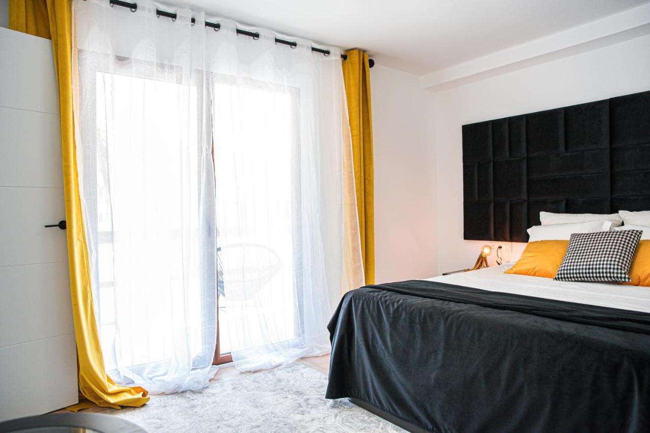 Laura Campanar Apartment