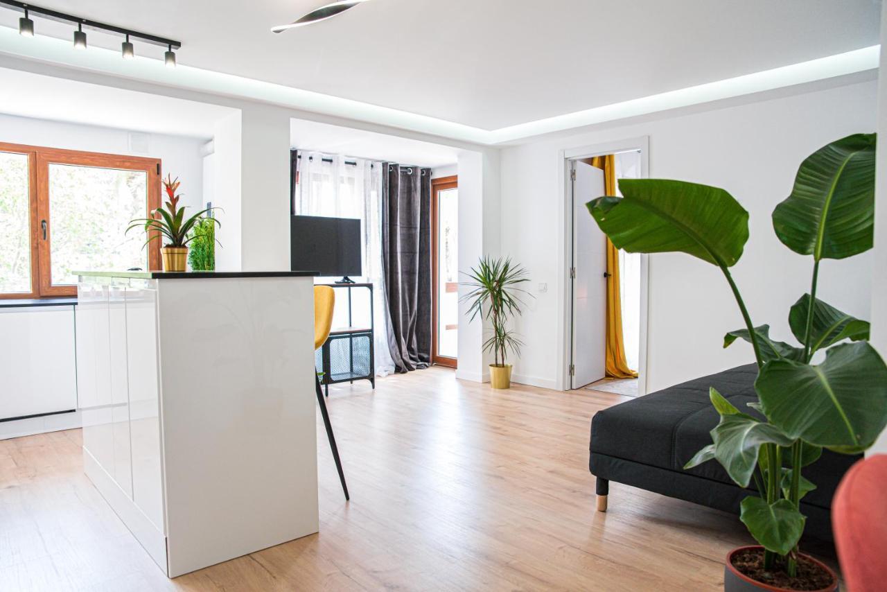 Laura Campanar Apartment