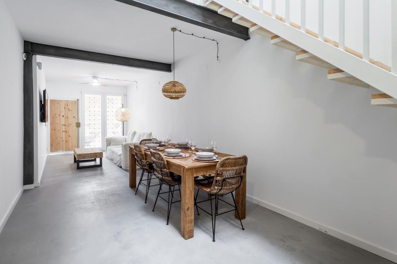 Сasa de vacaciones Three Floor House With Terrace