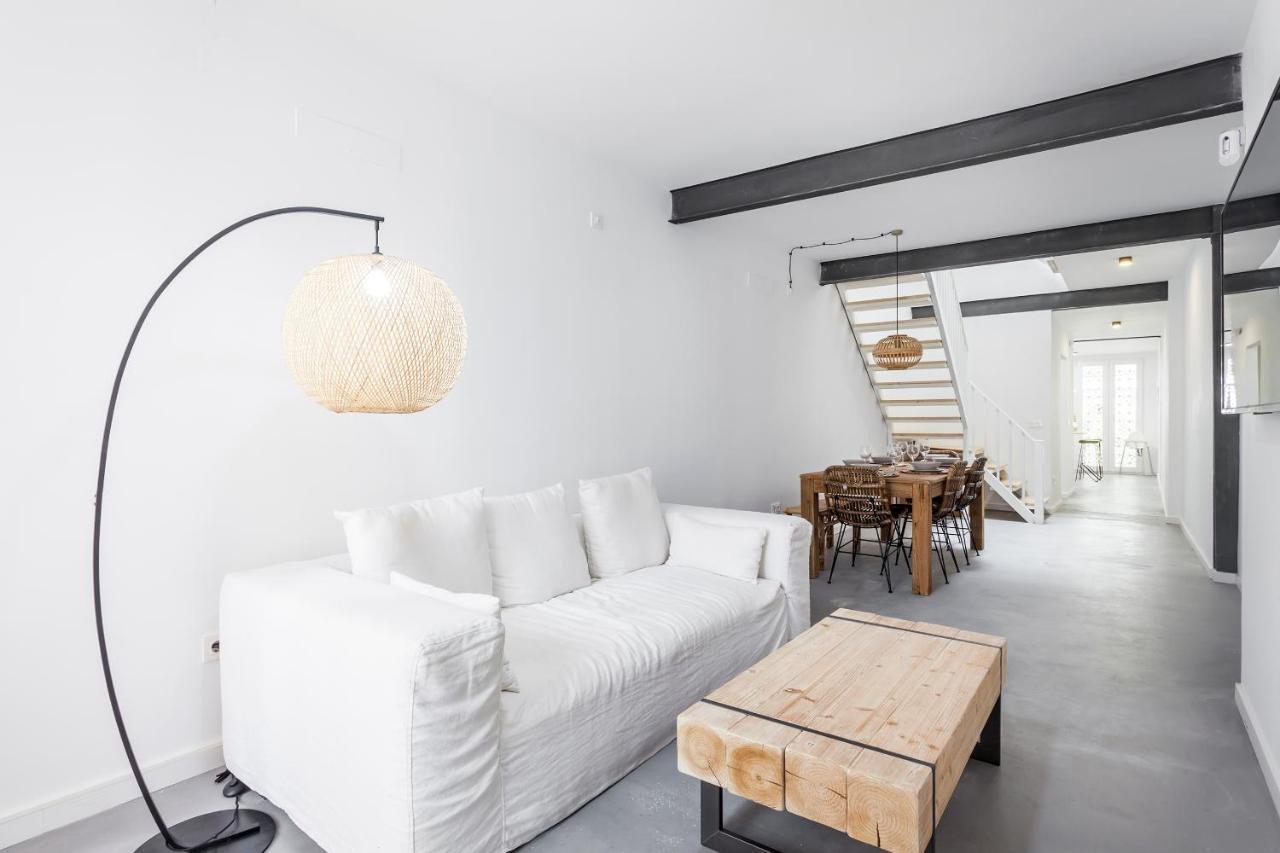 Three Floor House With Terrace Valencia