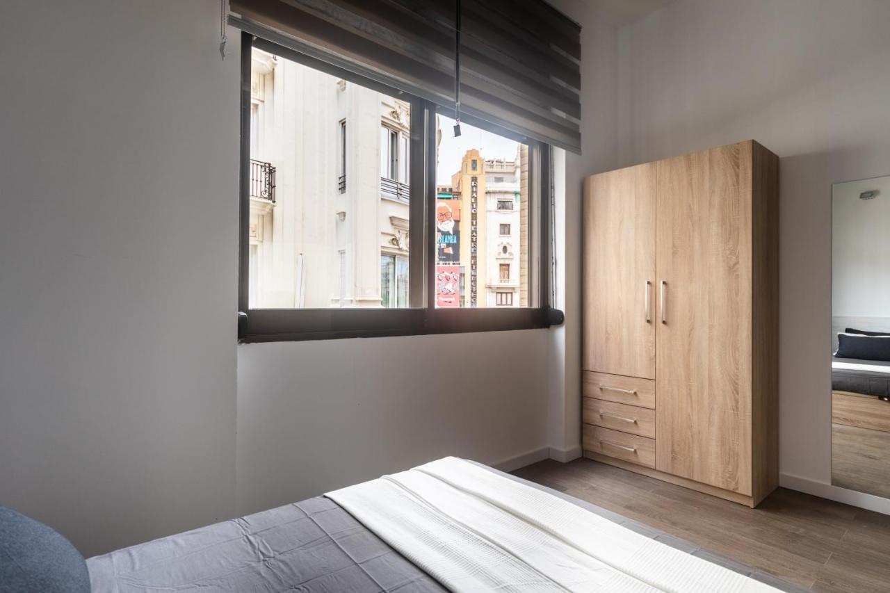 Exclusivo Loft Nuevo En La Plaza Del Ayuntamiento *