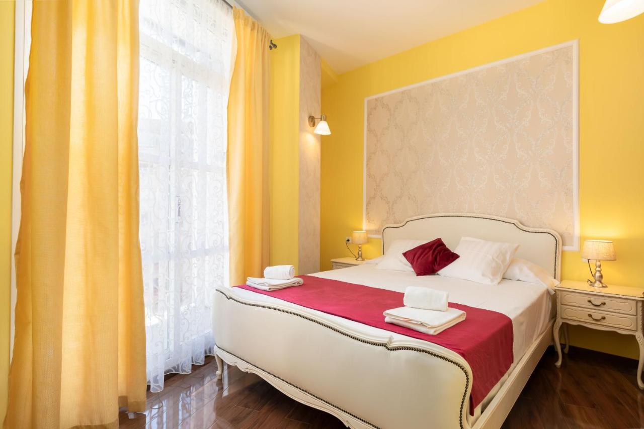 Adarve Flats Apartamento *
