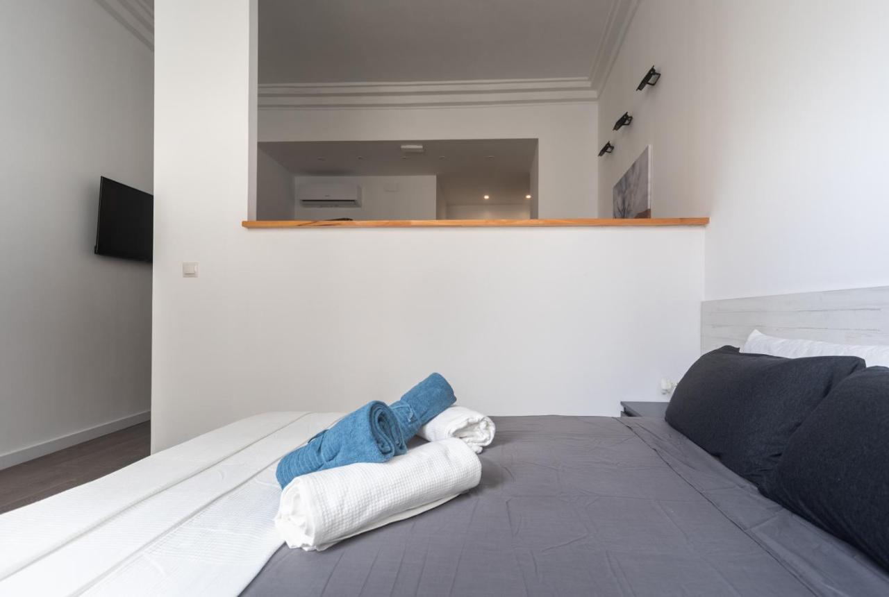 Exclusivo Loft Nuevo En La Plaza Del Ayuntamiento Apartamento