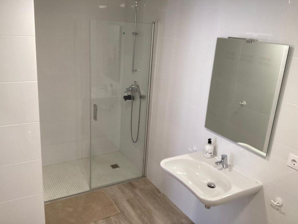 Spacious In Cabanyal *