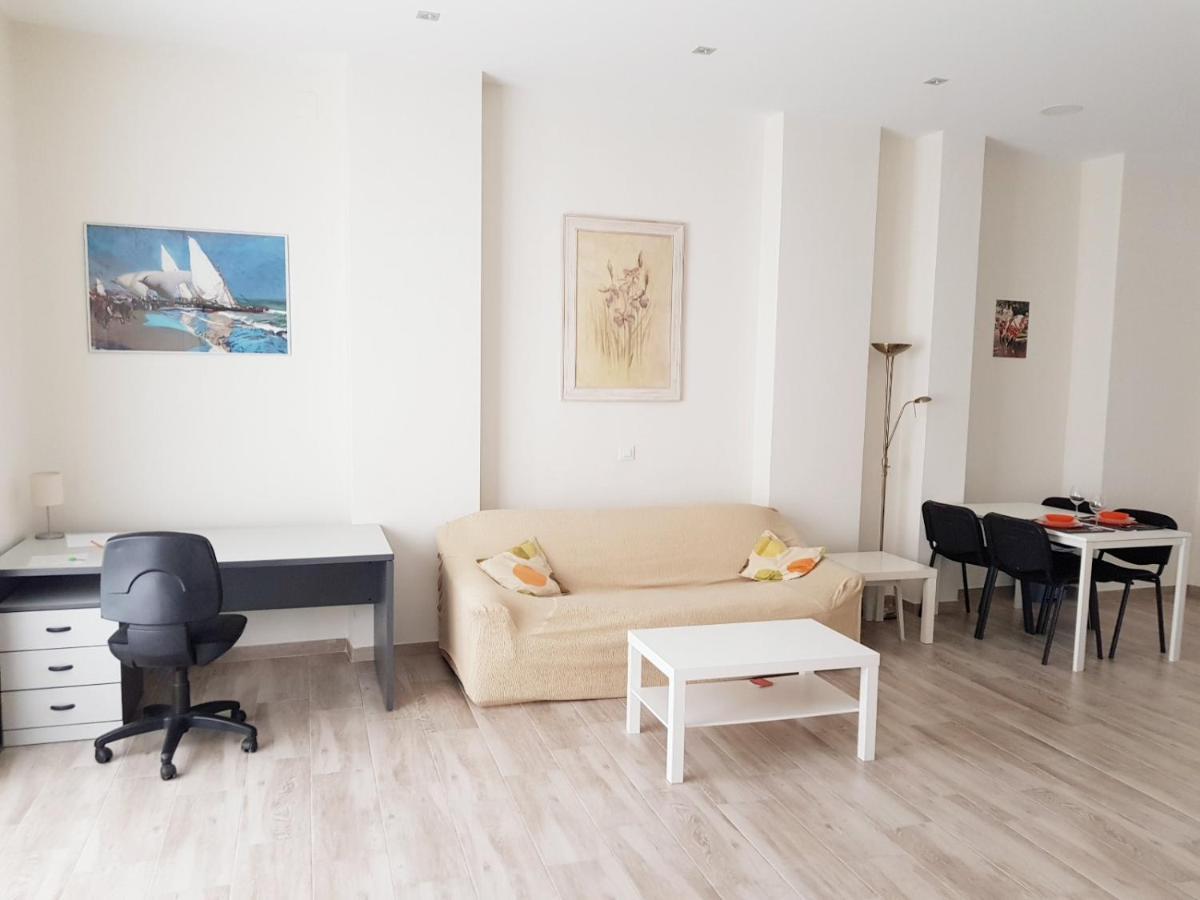 Spacious In Cabanyal Apartamento Valencia