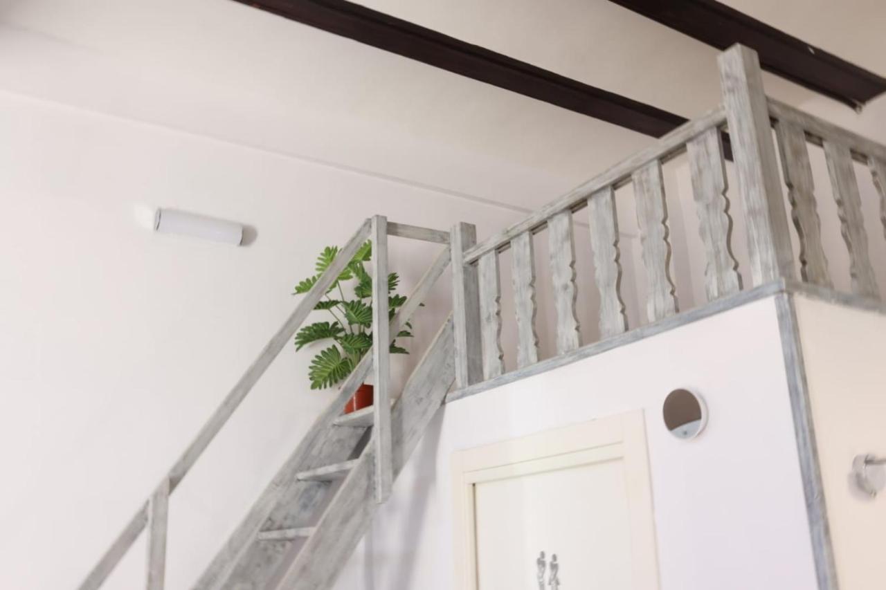 The Malvarrosa Apartamento