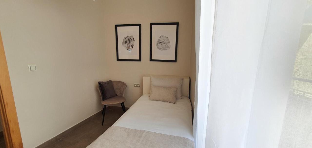 Balmes Market Mid-term Apartment *