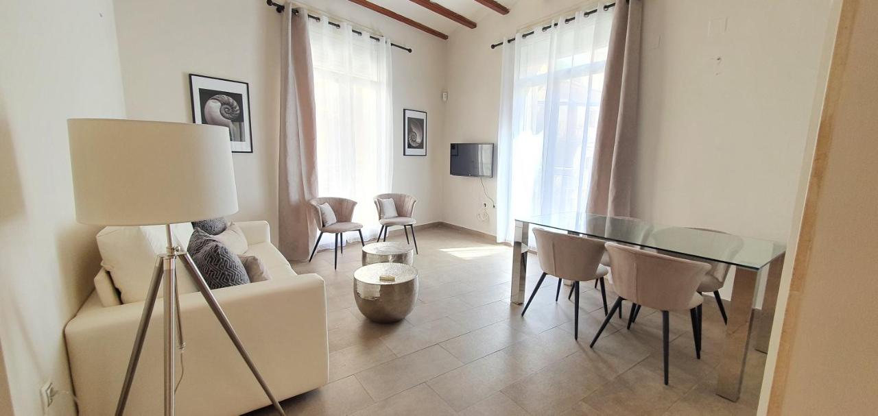 Balmes Market Mid-term Apartment