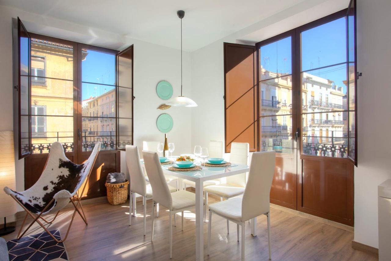 Singularstays Center Apartment *