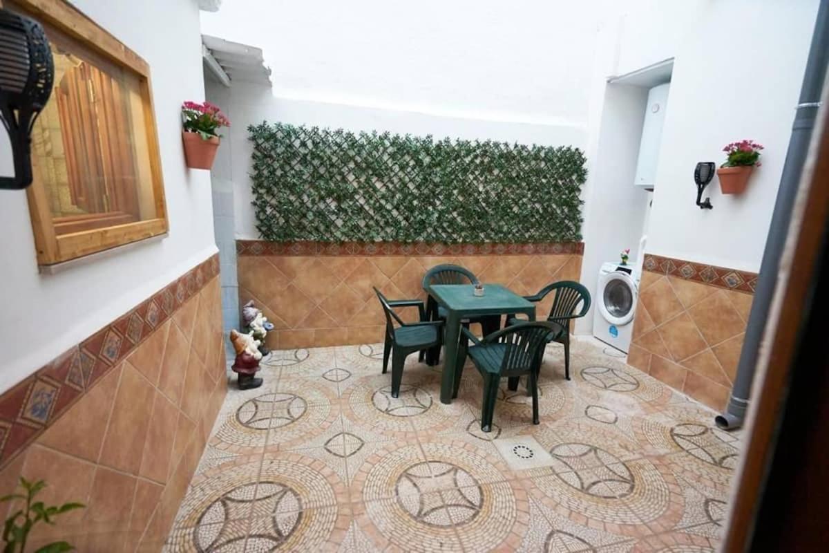 Apartamento Casa Ideal Familias Con Patio Y 3 Baños Valencia