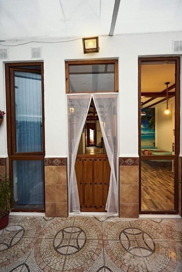 Casa Ideal Familias Con Patio Y 3 Baños Apartamento Valencia