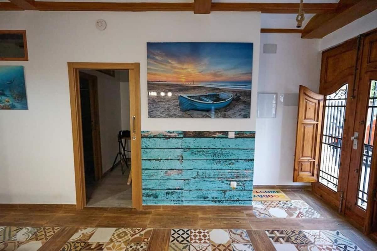 Casa Ideal Familias Con Patio Y 3 Baños * Valencia