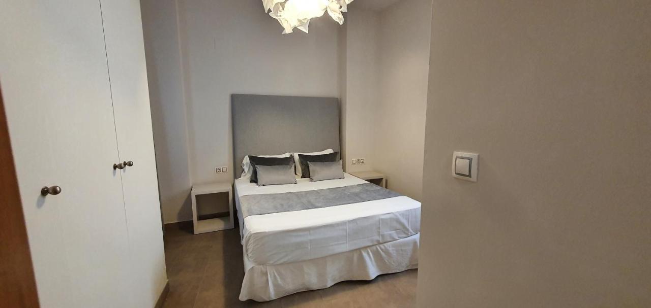 Balmes Market Mid-term Apartment Valencia
